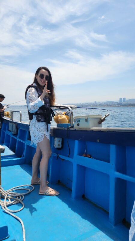 Jeju Sea Boat Fishing Tour with Lunch Included - A fishing trip with lunch built in