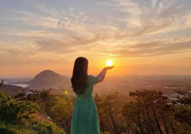 Jeju: Sunrise Small Volcano Hike (3 Hours, Pick-up) - What to Expect from the Sunrise Small Volcano Hike