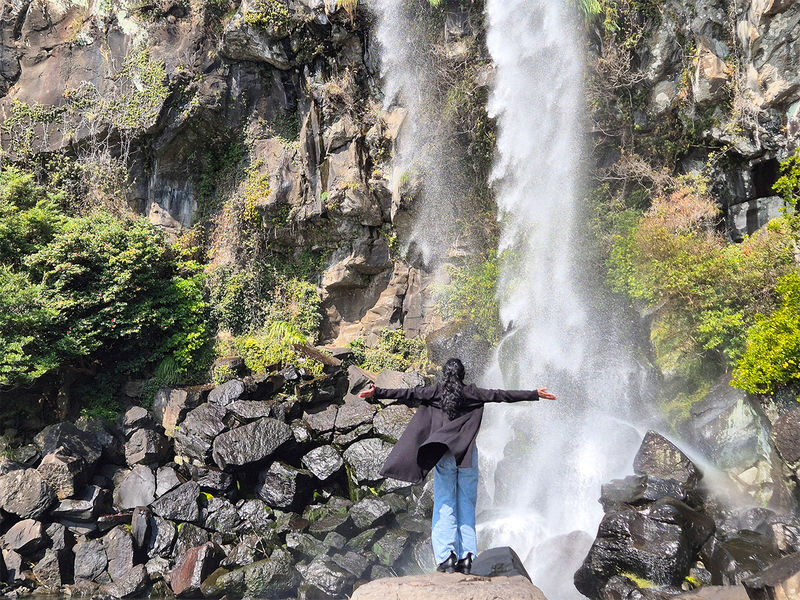 Jeju: UNESCO South & East Highlights 2 Days Combo Tour - Two days, two sides of Jeju