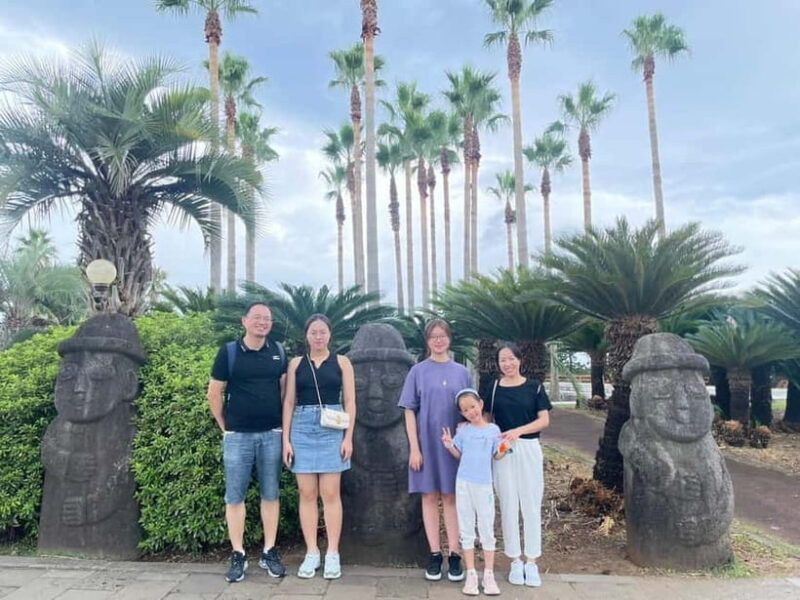 Jeju: Western and Southern Sightseeing Day Tour - Cultural and Authentic Experiences