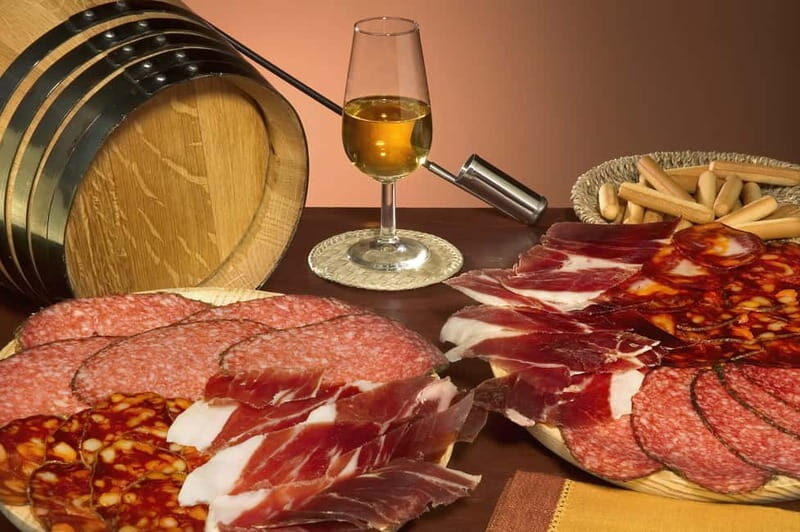 Jerez: City Tour, Flamenco Workshop with Artists and Lunch - Good To Know