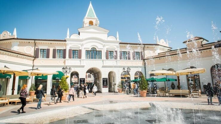 Jesolo Lido: Express Bus to Noventa Di Piave Designer Outlet - Experience