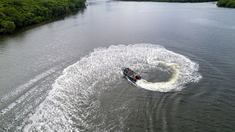 Jet Boat Ride in Cairns - Staying comfortable when the boat gets wet