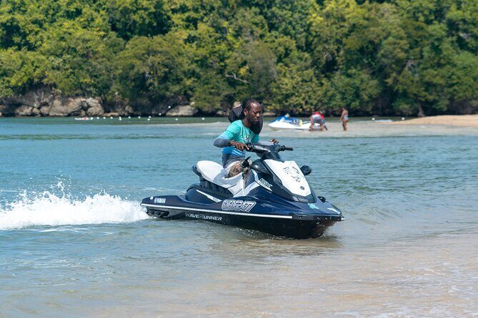 Jet Ski Parasailing And Margaritaville Tour In Montego Bay - Authentic Insights from Reviewers