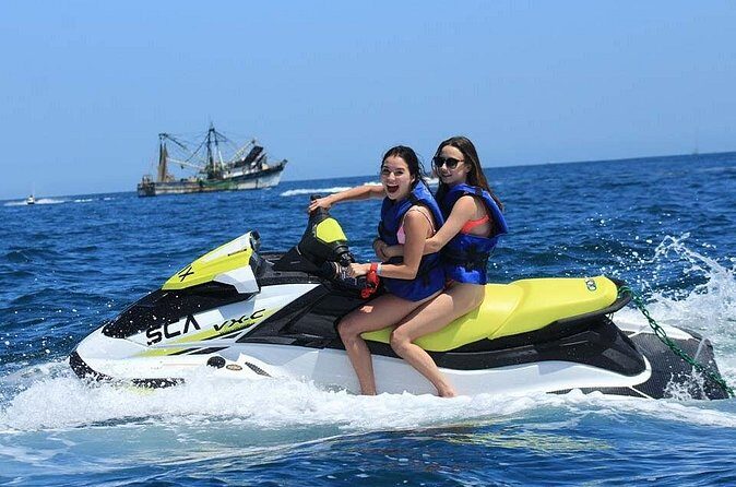 Jetski Ride Activity in El Medano Beach of Mexico - FAQs