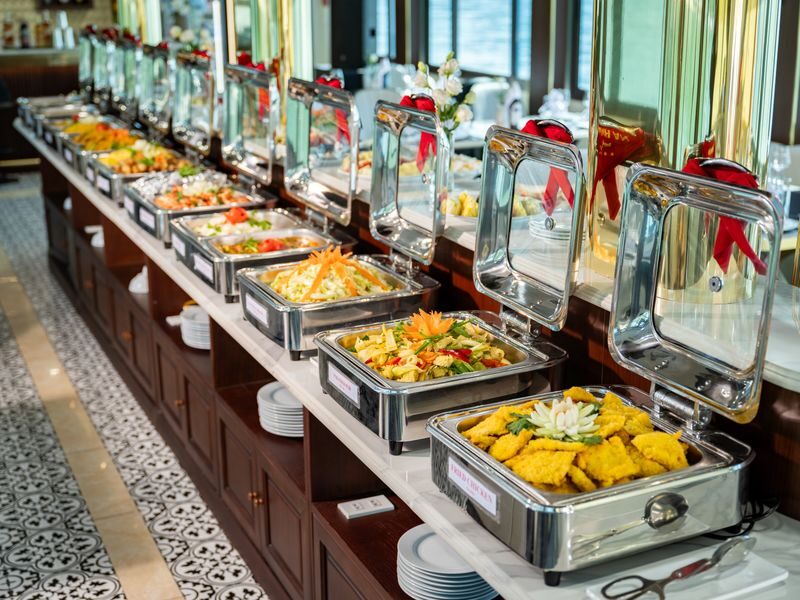 Jewels of the Bay Day Cruise: Ha Long Bay with Sung Sot & Ti Top - Sunset tea and the ride back