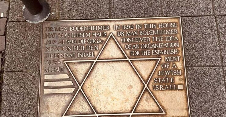 Jewish Heritage Private Walking Tour & Visit ELDE Museum - Historical Significance of Jews in Cologne