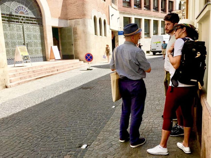 Jewish Heritage Walk: Synagogues, Shoes, Secrets & Flódni - What Youll See and Learn