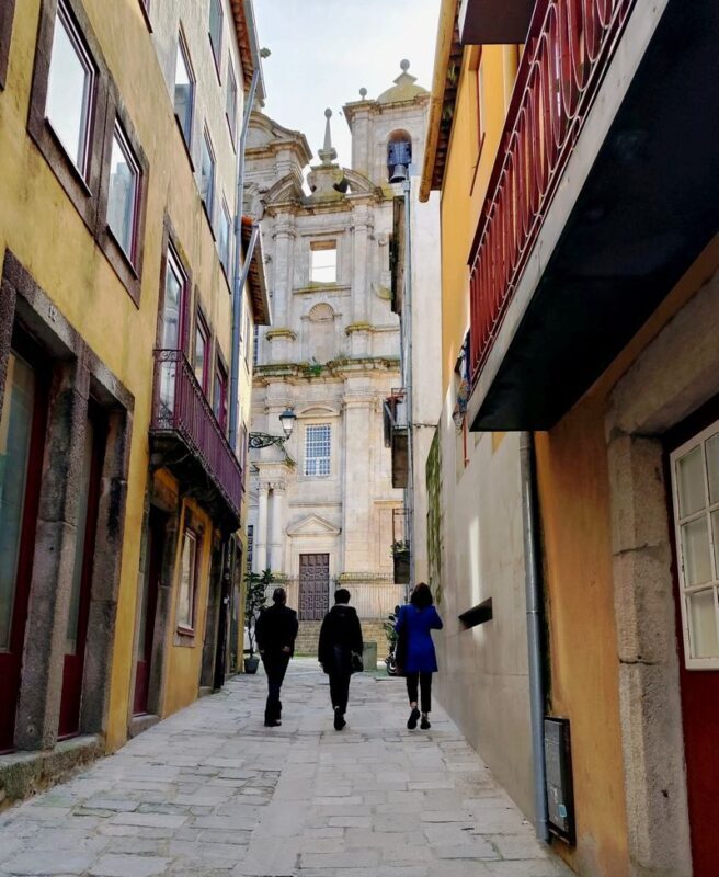 Jewish Heritage Walking Tour in Porto - Read the city through its old streets