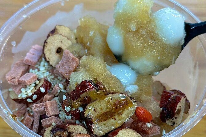 Jianshe Road Snack Stroll the Authentic Chengdu Street Food - The Practical Side: What to Expect