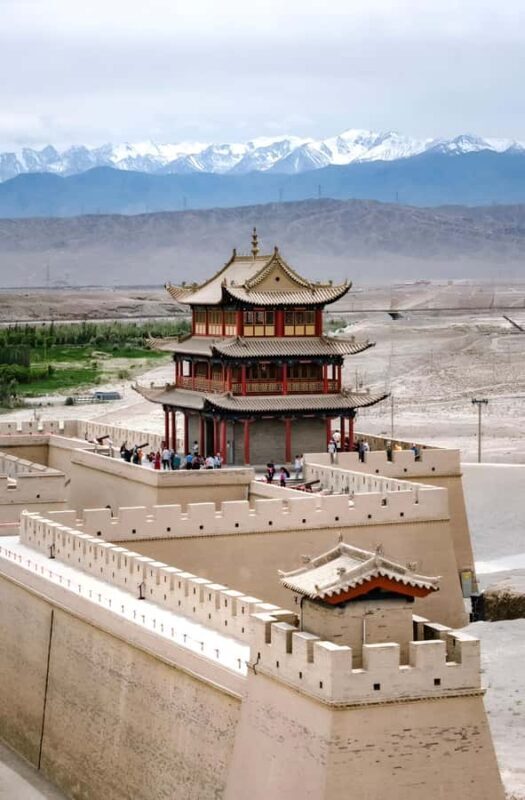 Jiayuguan Day Tour: Murals, Great Wall & Frontier Landmarks - Discovering Jiayuguan: A Gateway to the Past