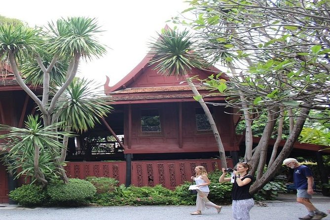 Jim Thompsons House & Suan Pakkard Palace Tour From Bangkok - Meeting and Pickup Information
