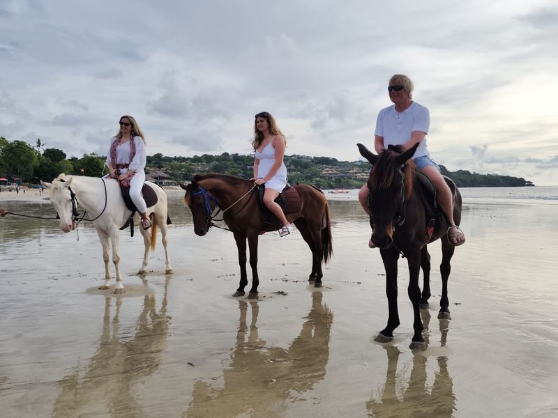 Jimbaran Beach Horse Riding with Optional Uluwatu Temple Tour - Key points before you book