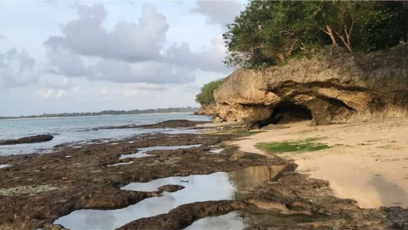 Jimbaran: Private Uluwatu Full Day Tour with Hotel Transfer - What Reviewers Say: Hidden Gems and Useful Tips