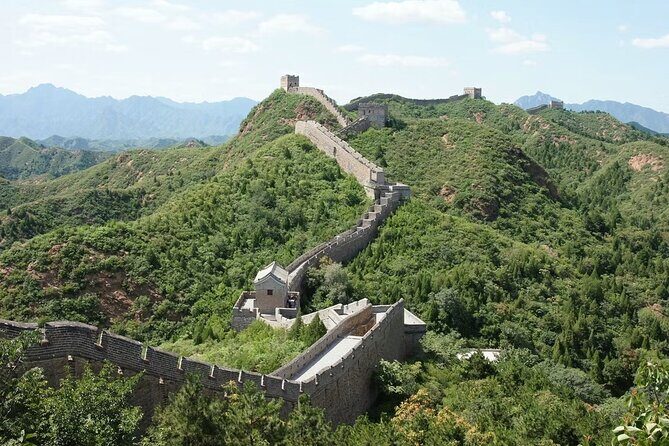 Jingshanling Great Wall and Gubei Water Town Day Tour - Exploring the Jinshanling Great Wall
