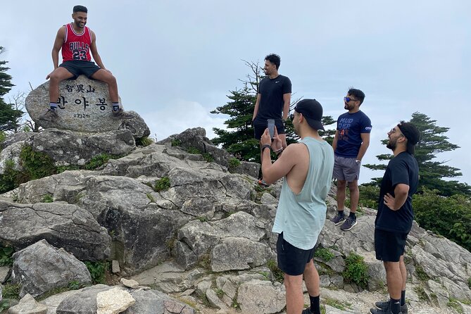 Jiri-San: Day Hike of Nogo-Dan 1505m, Banya-Bong 1732m and More. - Banya-Bong: Conquering 1732m