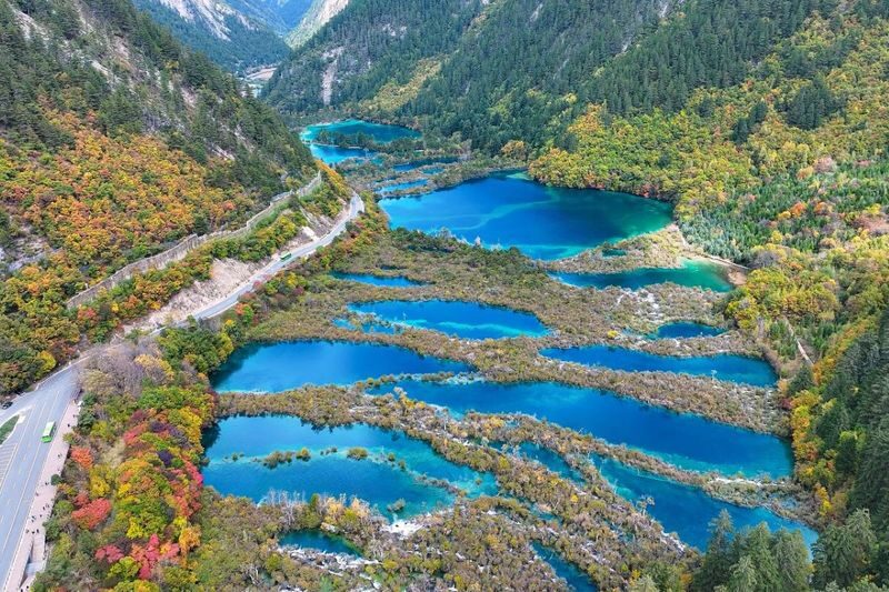 Jiuzhaigou Scenic Area - Should you book Jiuzhaigou?