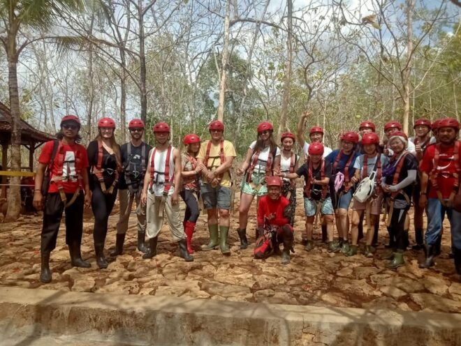 Joblang Cave Adventure and See Beautifull Beach - Questions You May Have