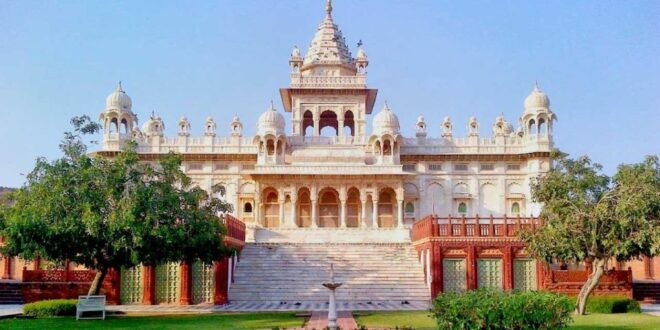 Jodhpur City Tour With Famous Food Tasting - Language Options and Pickup Details