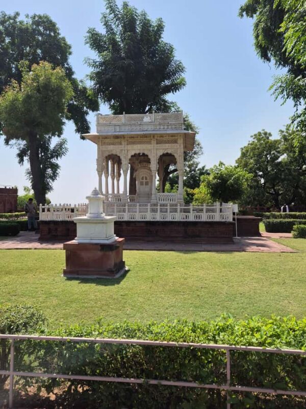 Jodhpur : Mehrangarh Fort and Blue City Private Tour - Good To Know