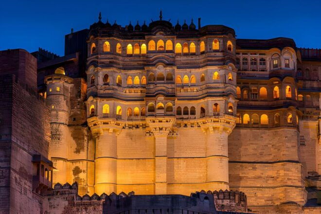 Jodhpur: Mehrangarh Fort Private Guided City Tour - Hindu Kunj Bihari Temple
