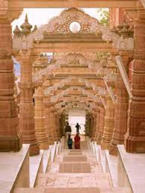 Jodhpur to Osian Camel Safari / Dinner at Dhani - Inclusions and Features