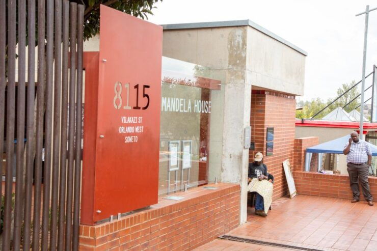 Johannesburg and Soweto: Half Day Tour - Tour Pricing and Duration
