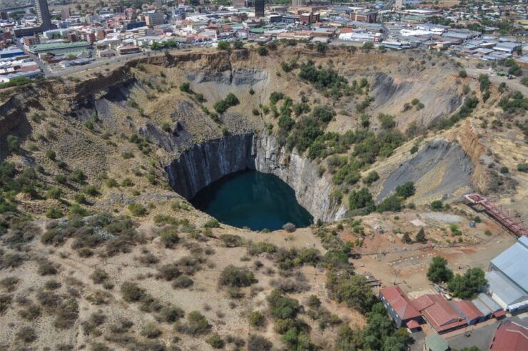 Johannesburg: Pretoria and Cullinan Diamond Mine Tour - Tour Details