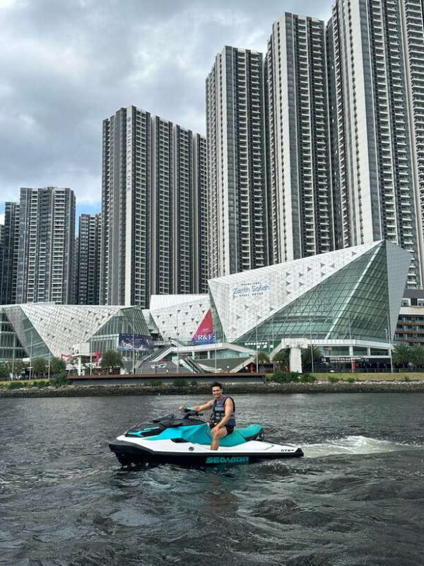 Johor Bahru : Seadoo JetSki 30mins Self Ride Tour(Single) - Who Should Consider This Experience