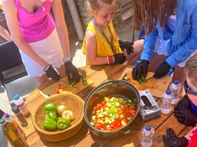 Join A Group Cooking Class At The Home Of A Mykonian Family - Booking Process