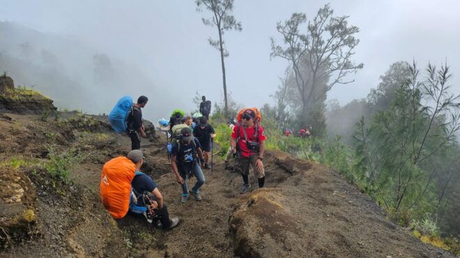Join a Sharing Group for a 2-Day Rinjani Trek - Included Services