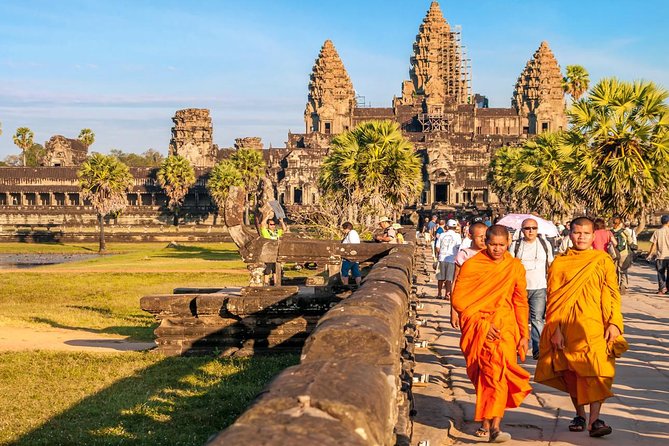 Join Group Tour Angkor Wat Small Group Full Day - Itinerary