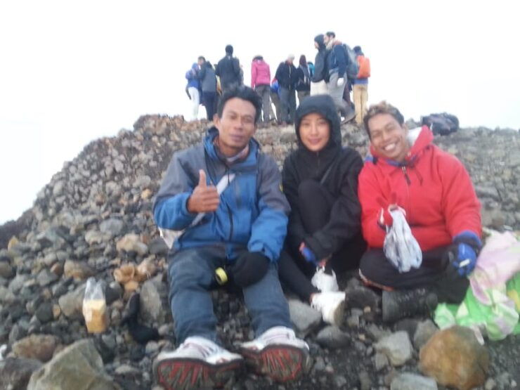 Joint Group Tour 3D-2N To Summit - Lake - Hotspring - Key Points