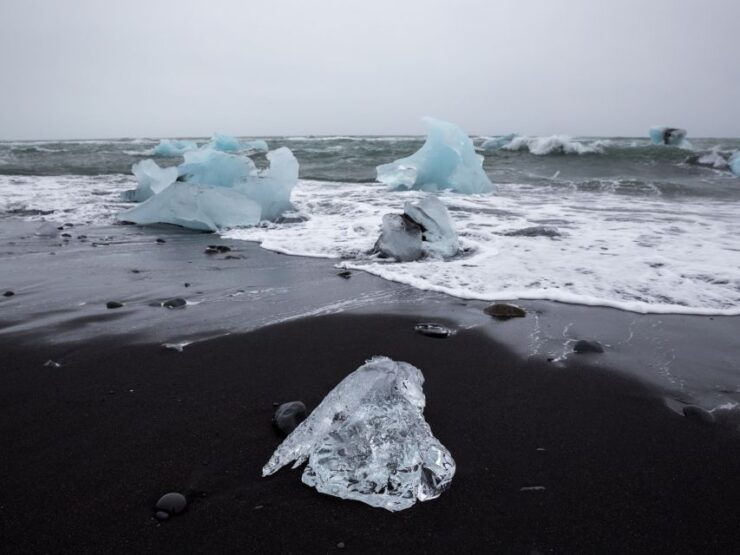 Jökulsárlón Floating Glacier & Diamond Beach Day Tour - Tour Highlights