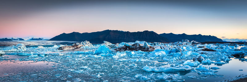 Jokulsarlon Glacier Lagoon and Diamond Beach South Coast Tour - The day’s highlights