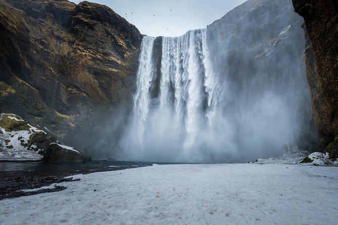 Jokulsarlon Lagoon Tour Plus Waterfalls From Reykjavik via Bus - Alternative Tour Operators