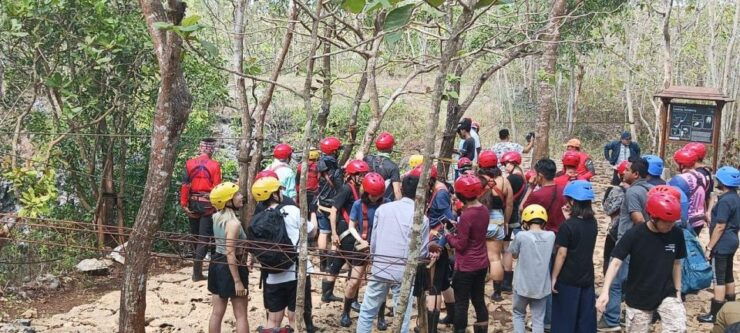 Jomblang Cave & Timang Beach 1 Day Tour. - Activity Highlights