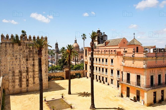 Journey From Cadiz to Jerez Ciudad Del Caballo - Vehicle With A/C, Radio, and Heating