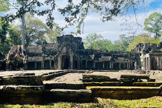 Journey Through Time: Grand Tours With Professional Photographers - Tour Logistics