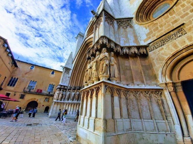 Journey to the Past: the Roman Tarraco and Old Town - Exploring Tarragonas Iconic Landmarks