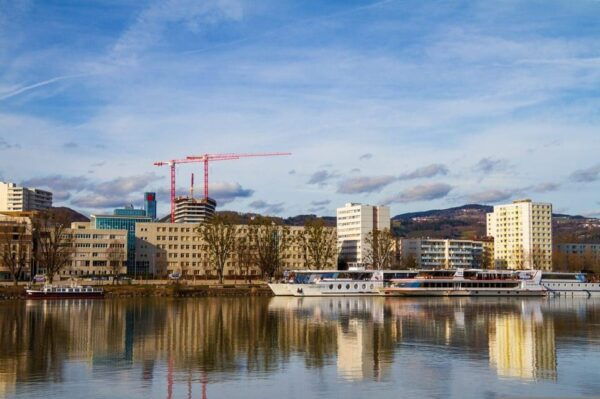 Joyful Family Walking Tour in Linz - Meeting Point