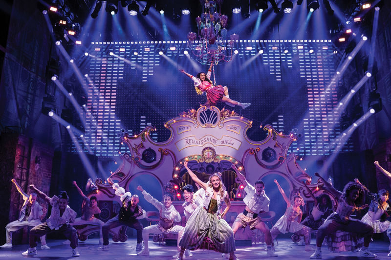 & Juliet Broadway Show Ticket in New York - A different ending for Juliet