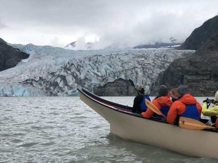 Juneau: Mendenhall Lake Canoe Tour - Experience