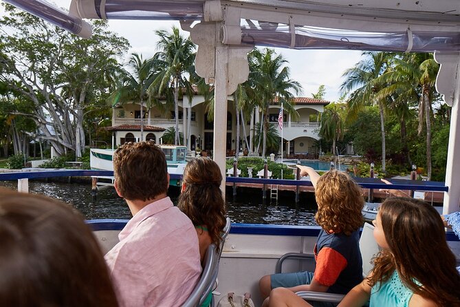 Jungle Queen Riverboat 90-Minute Narrated Sightseeing Cruise in Fort Lauderdale - Best Views Without Traffic or Crowds