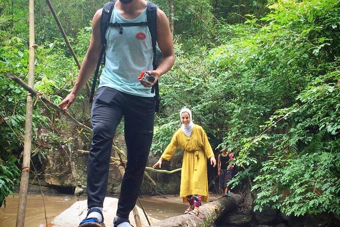 Jungle Wisdom Survival Trek - Master Bamboo Rafting