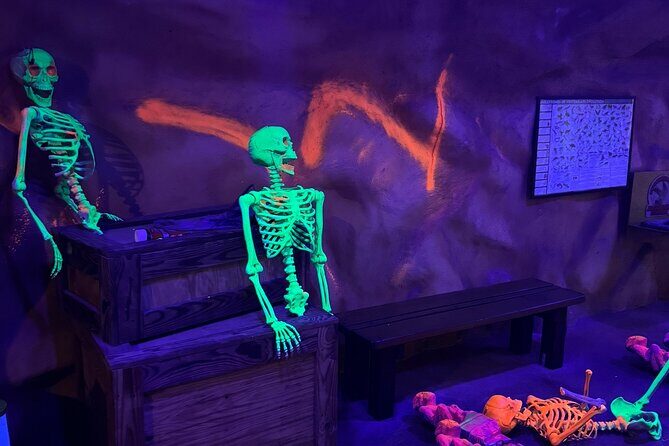 Jurassic Haunt at Dinosaur World - Practical Details