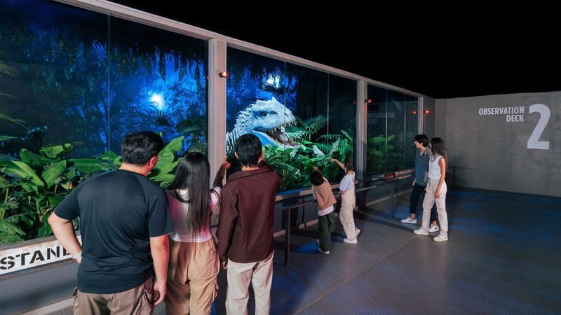 Jurassic World: The Experience Bangkok Ticket in Asiatique The Riverfront - Practical rules worth knowing