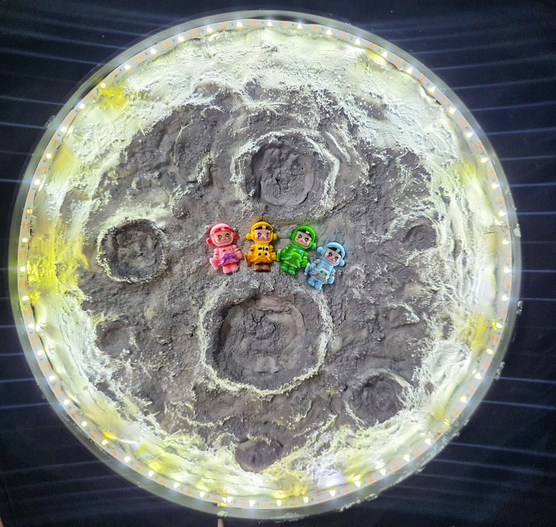 Just Be Texture Moon Lamp Hong Kong Ma Wan 1868 - From blank surface to glowing souvenir