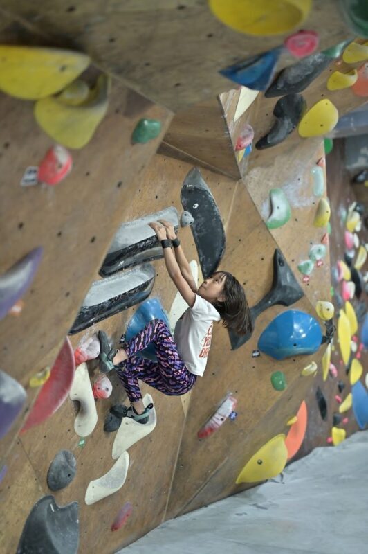 JUST CLIMB Indoor Bouldering Site | Tryclimb | Baby Climbing | Tseung Kwan O | Shek Mun | San Po Kong | Tai Koo | Tsuen Wan | Kai Tak - Price, shoes and what to wear