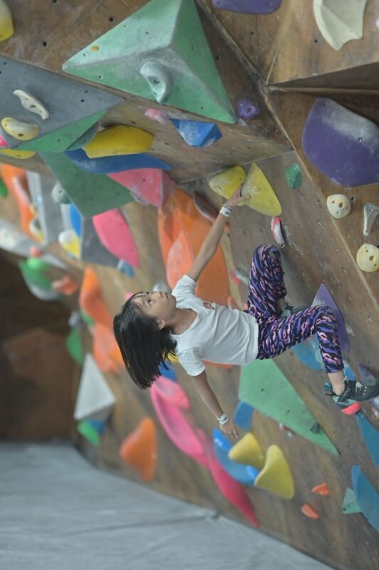 JUST CLIMB Indoor Bouldering Site | Tryclimb | Baby Climbing | Tseung Kwan O | Shek Mun | San Po Kong | Tai Koo | Tsuen Wan | Kai Tak - Should you book JUST CLIMB?